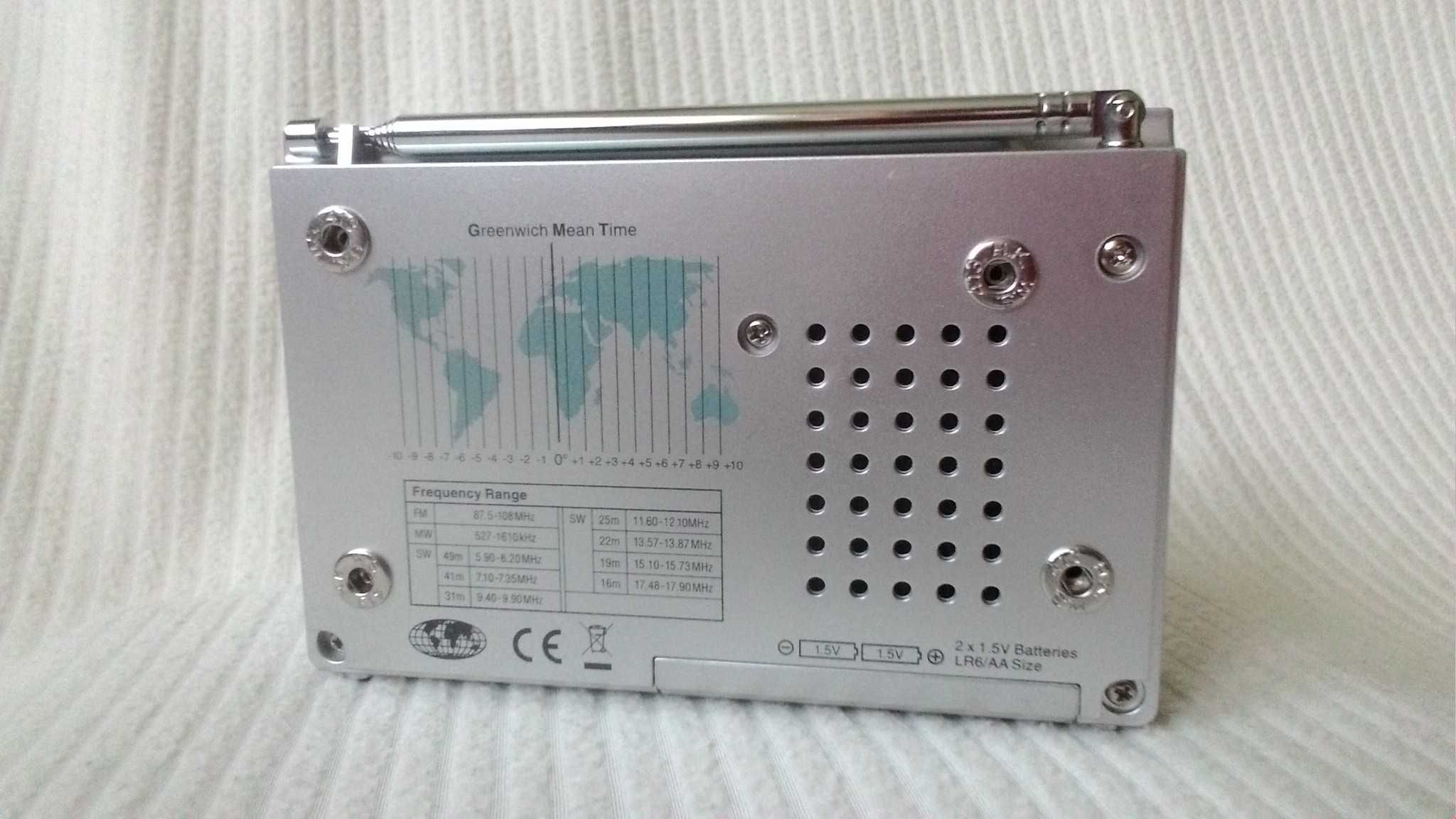 PLL World Service 9 Band Travelling Lite 2 Roberts R-9968