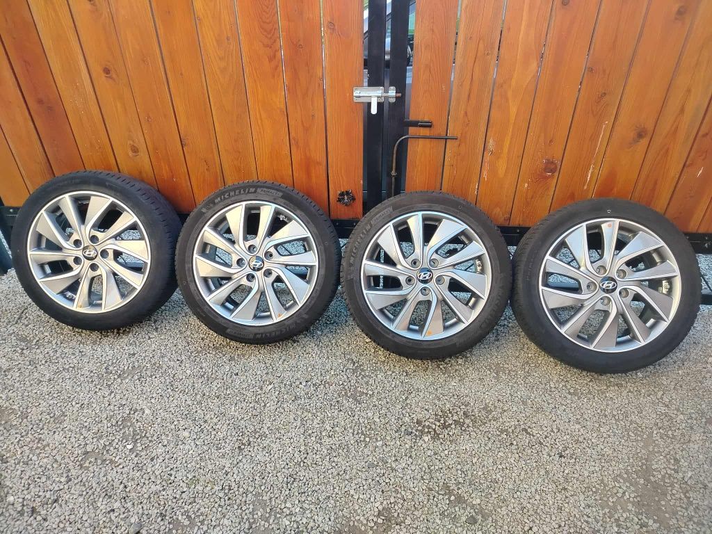 Alufelgi HYUNDAI i30 5x114.3 17 cali z oponami