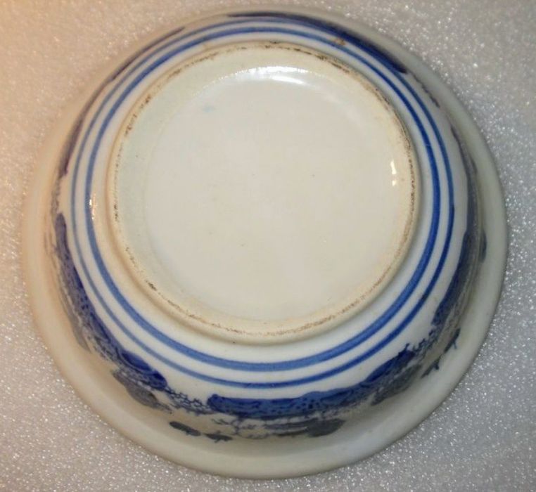 Antiga Taça Chinesa Azul e Branca