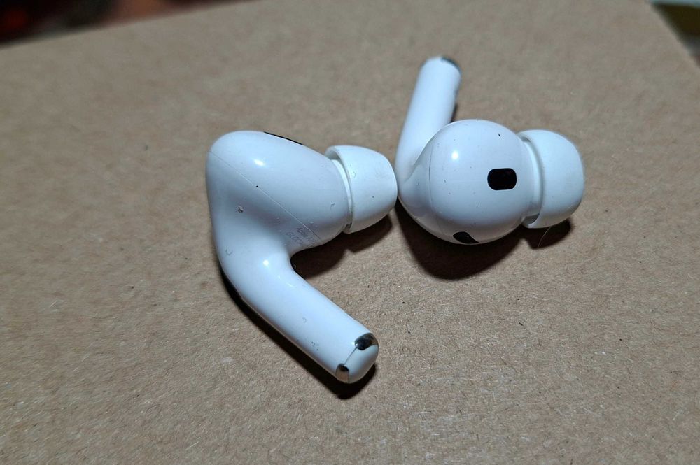 Słuchawki bezprzewodowe dokanałowe typu Apple
