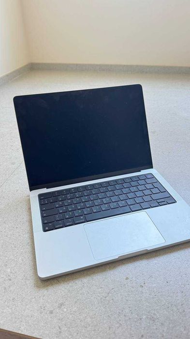 Macbook pro 14 32GB/1TB M4