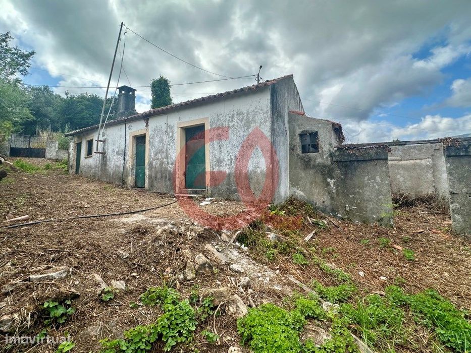 Moradia independente para restauro - Lanheses, Viana do Castelo