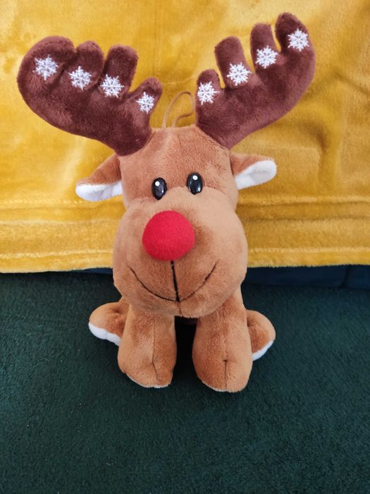 Pluszowy renifer