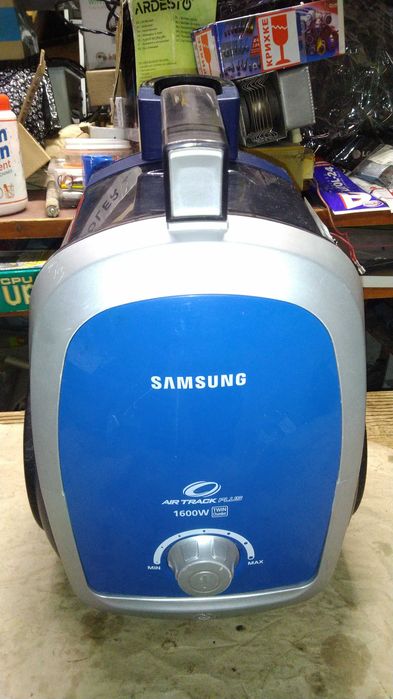 Пылесос Samsung SC4720 (новые подшипники, труба, шланг, щётка, фильтр)