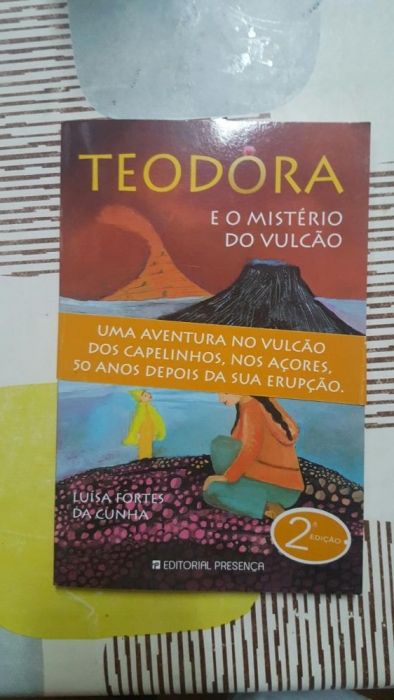 Livros Teodora (Luísa Fortes da Cunha)