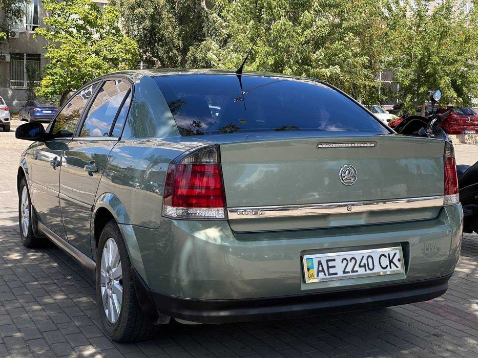 Opel Vectra C механика 2,2 бензин