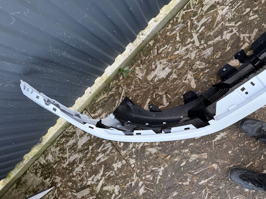 Бампер передній Tesla Y model MY Juniper 2025 передний