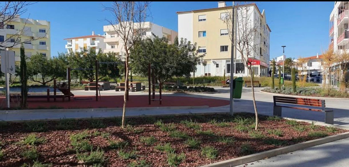 Arrendamento de sala/escritório - Faro/Gambelas