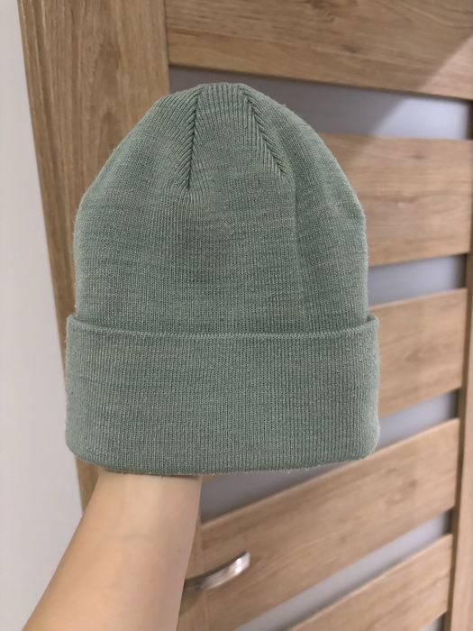 Czapka damska HM