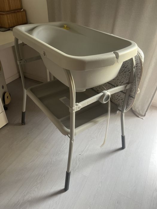 Banheira com trocador bebe