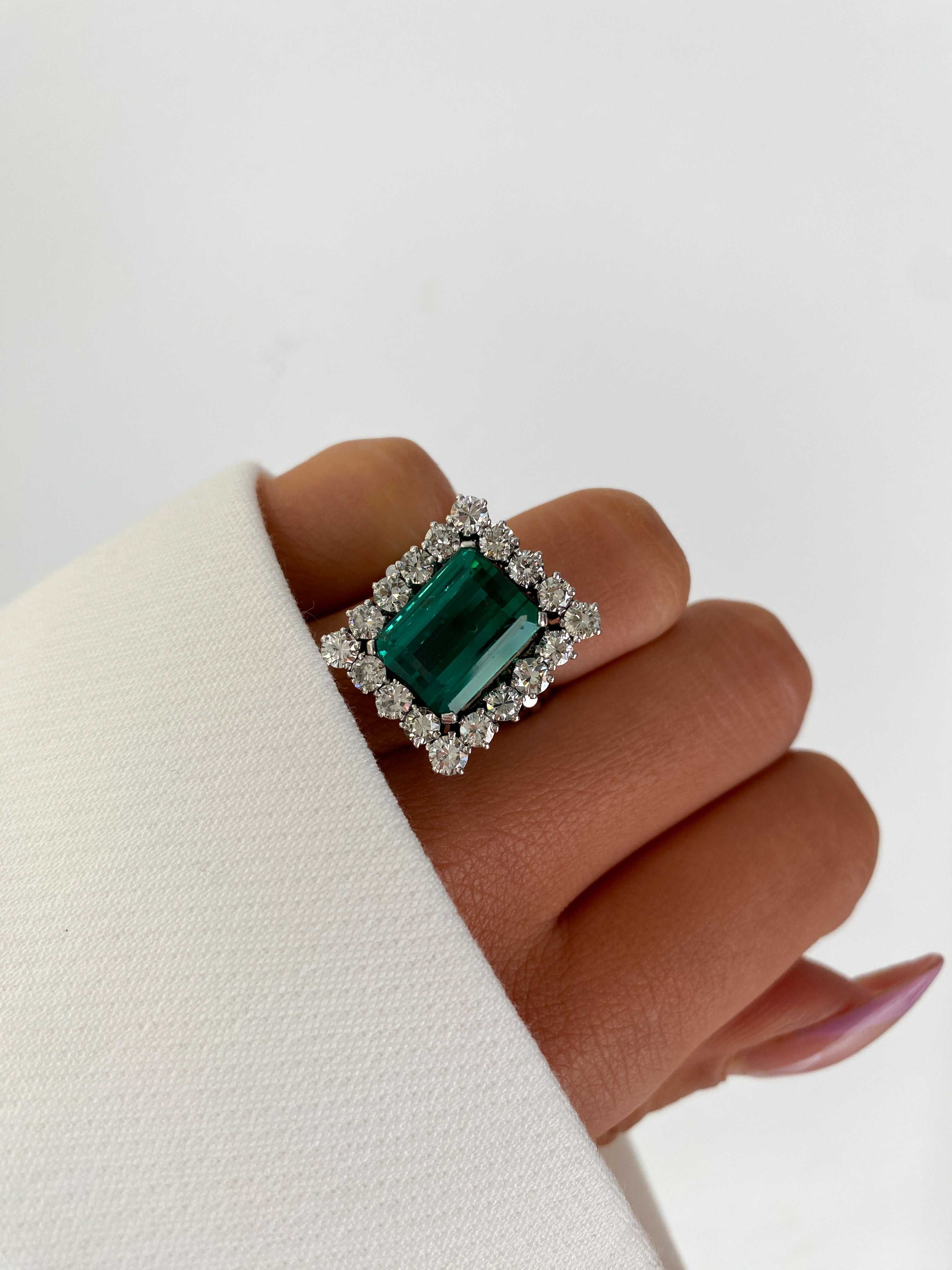 Pierścionek z naturalnym turmalinem 5.30 ct i diamentami 1.56 ct