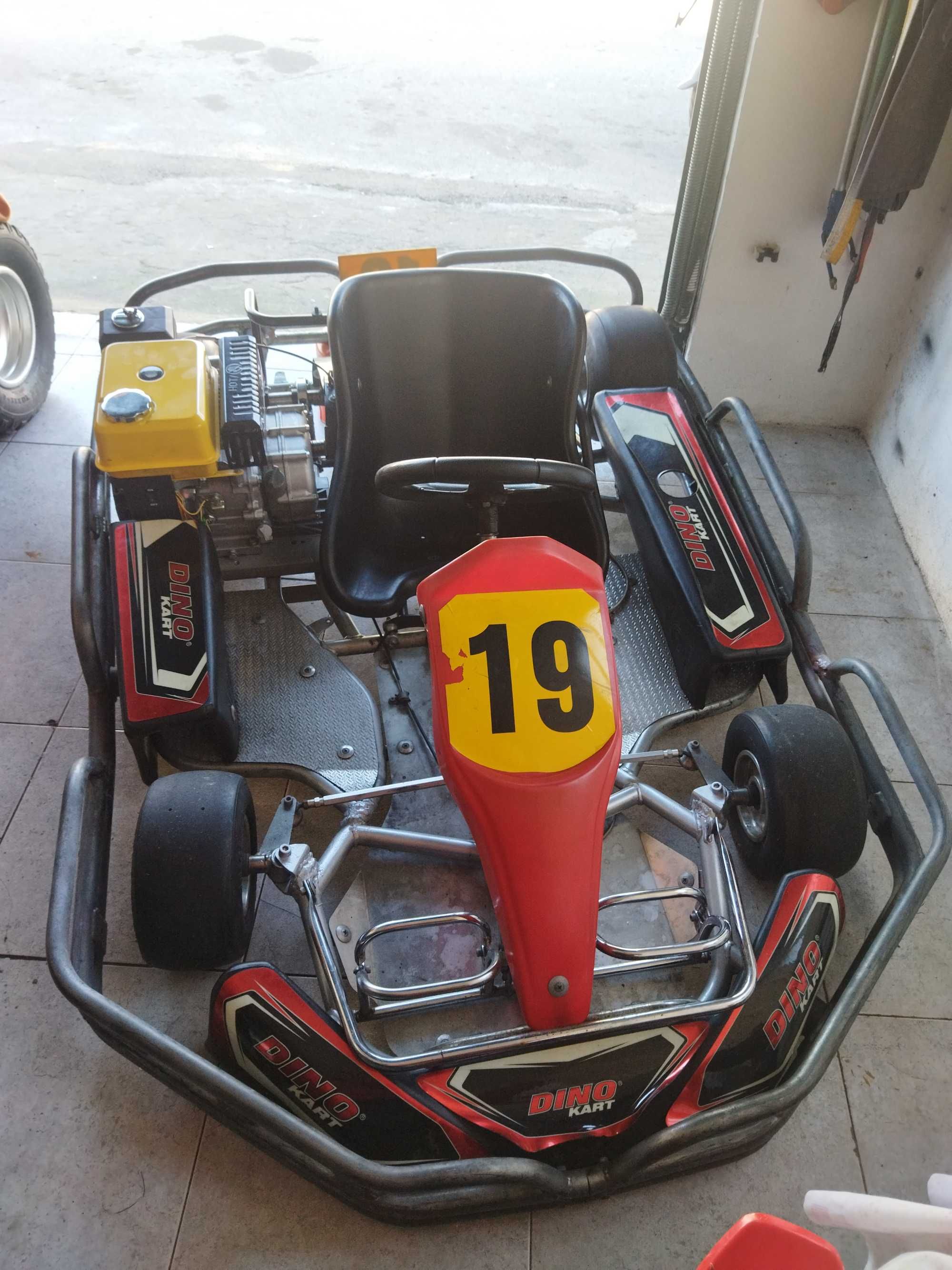 Karting dino com motor novo