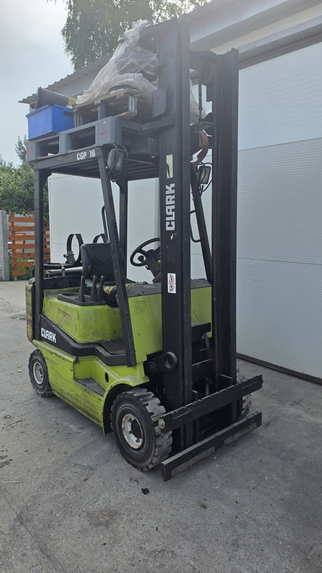Wózek widłowy CLARK CGP 16 gazowka vw