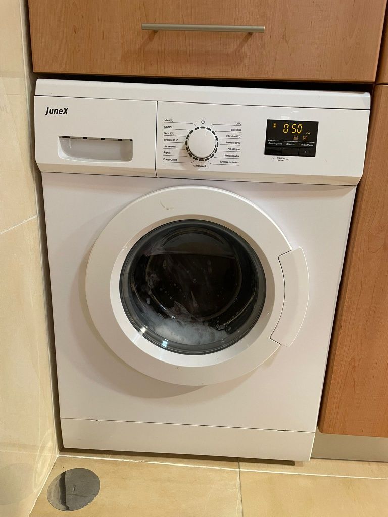 Vendo Máquina de Lavar June X