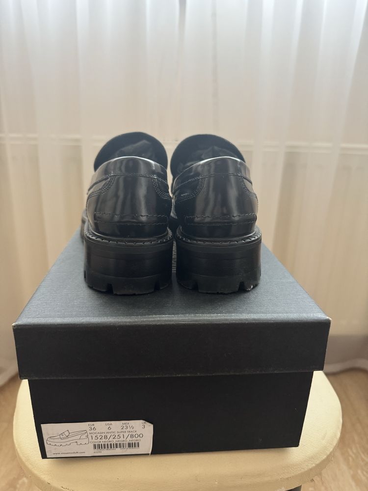 Лофери Massimo Dutti р.36