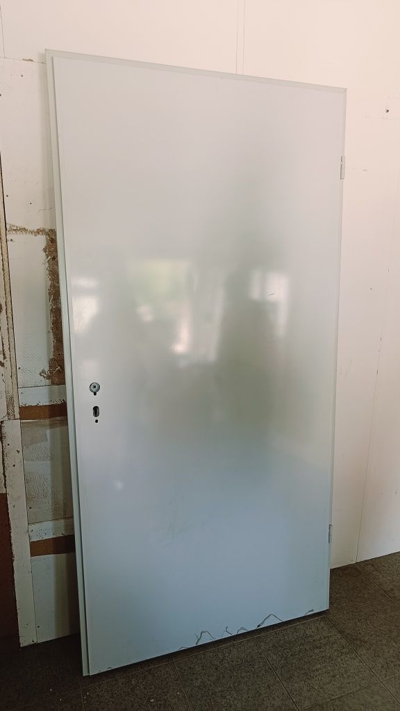 Porta multiusos nova