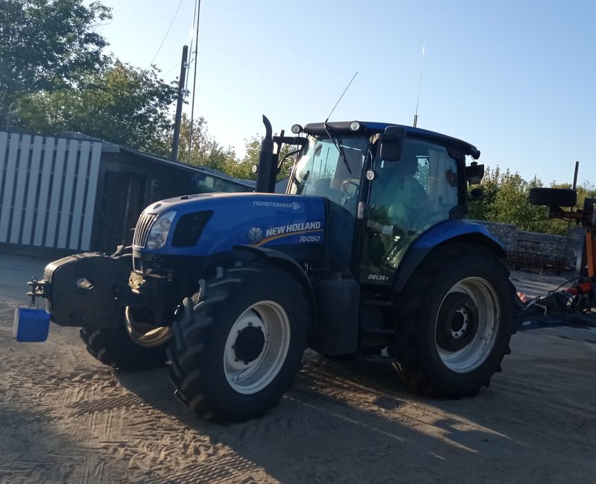 Трактор NEW HOLLAND 60 50