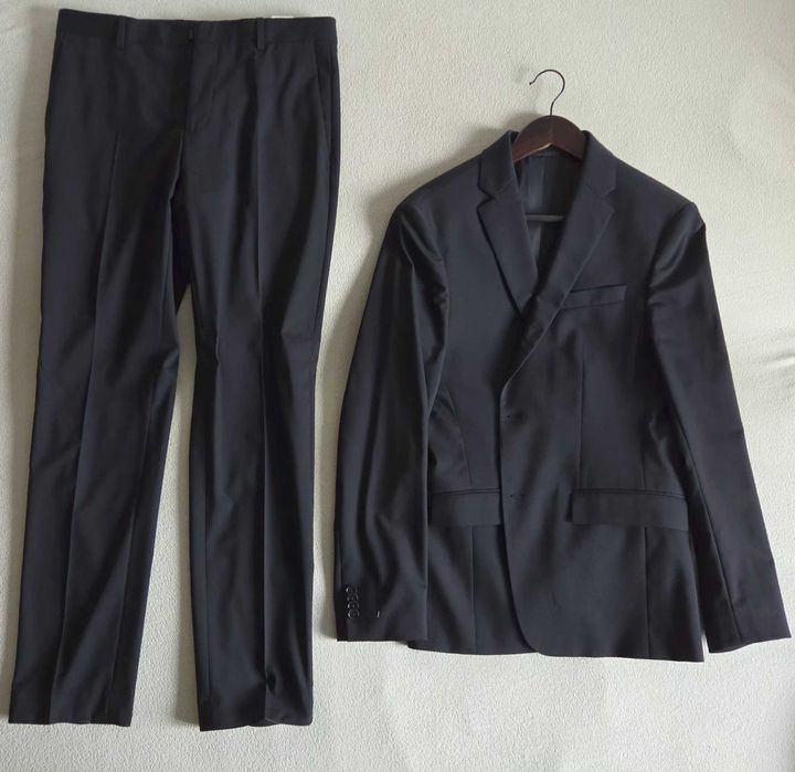 Praktycznie nowy garnitur warty 2248zł - Calvin Klein - Oryginalny