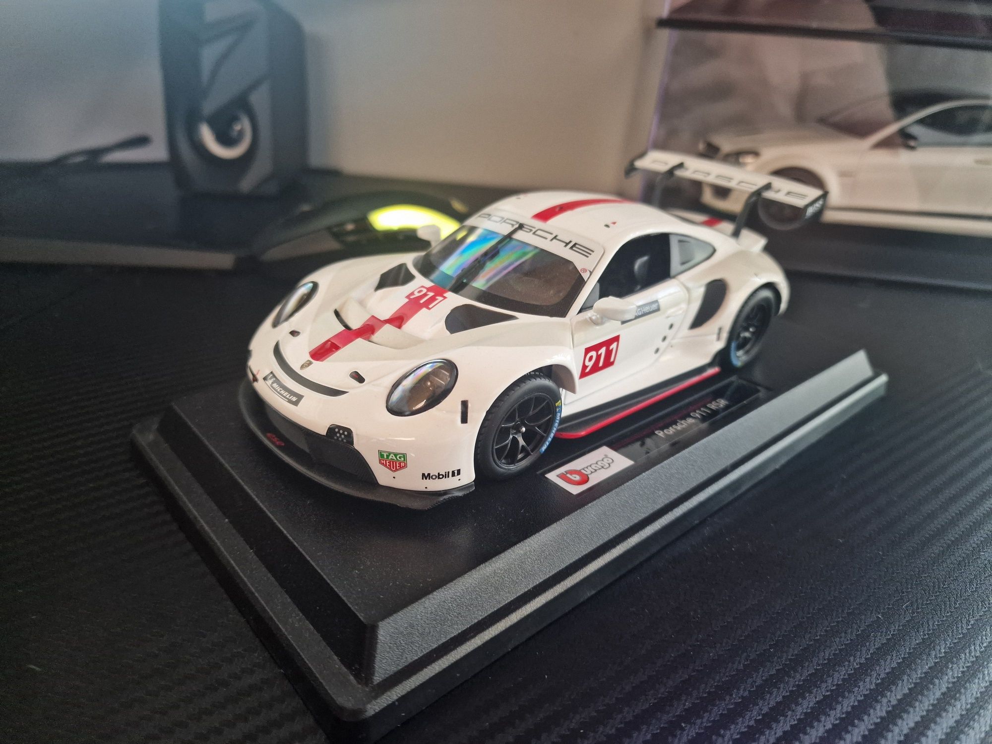 Porsche 911 RSR 1:24
