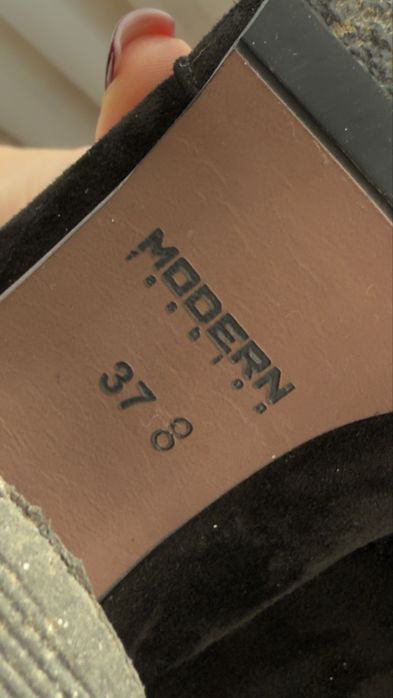 Ботфорди на підборах