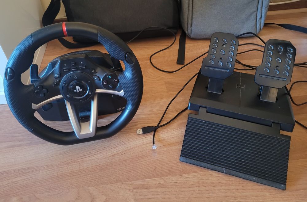 Volante + pedais para Playstation 4