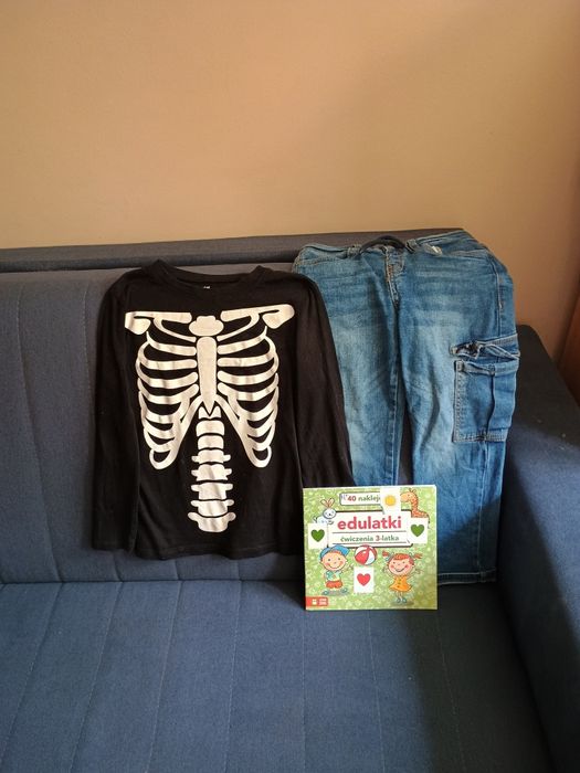 Koszulka HM Halloween róż 110/116 oraz spodnie i książeczka gratis..