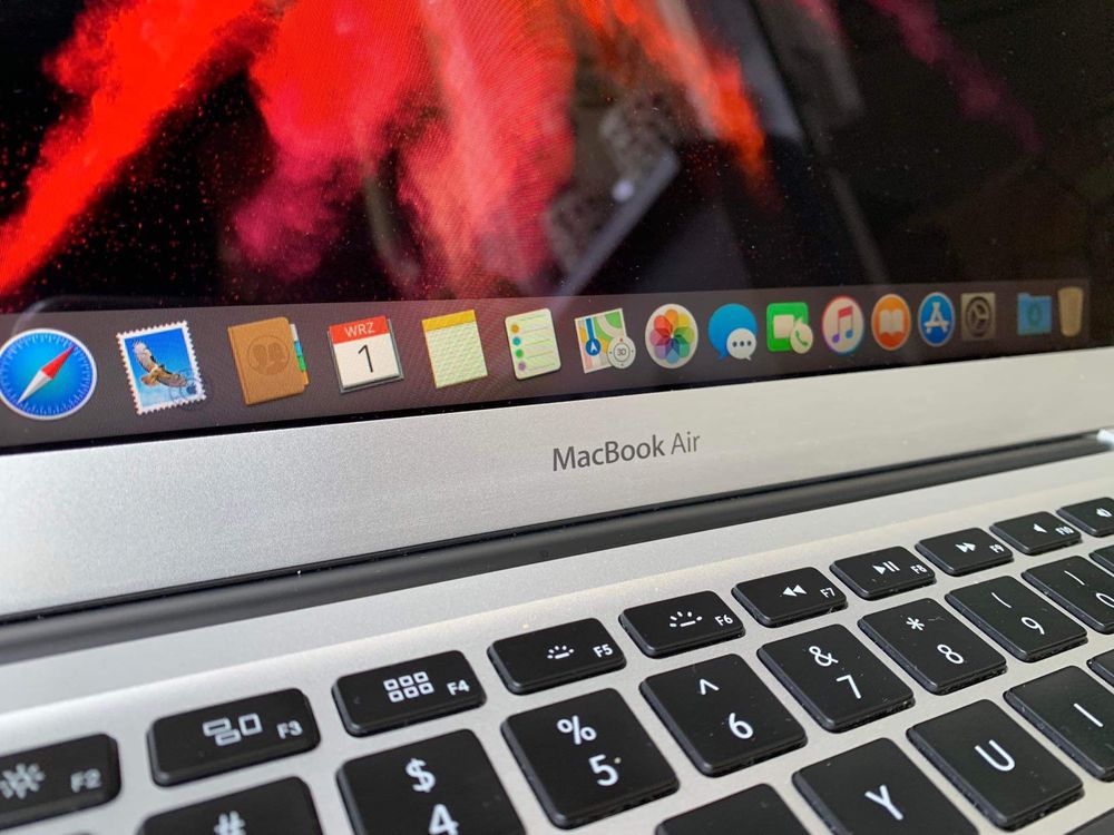 Cieniutki MacBook A1466/Intel Core I5/8GB/HDD 250GB/Piękny Egzemparz!