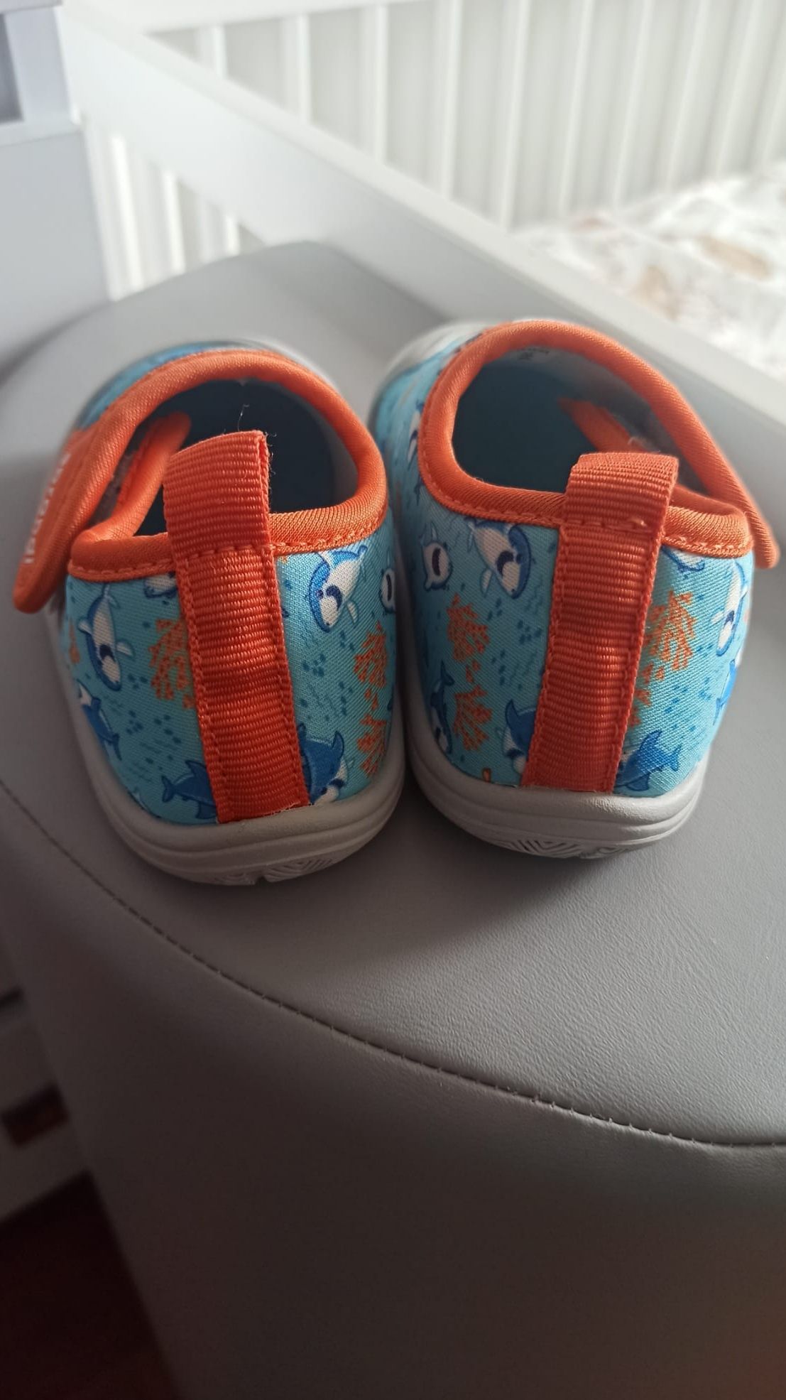Kapcie buciki buty do wody Sprandi 24