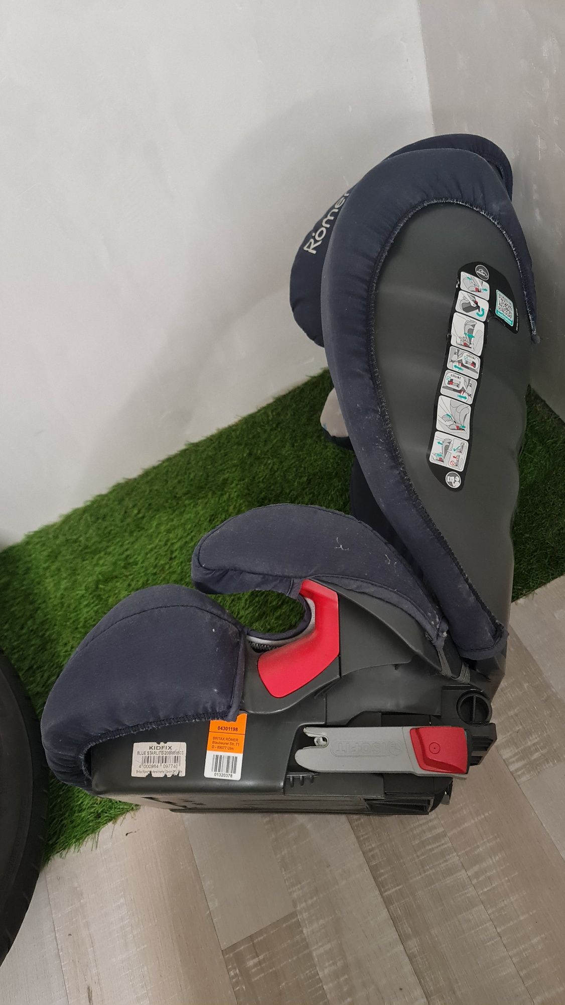 Дитяче автокрісло Britax Römer 15-36kg  isofix