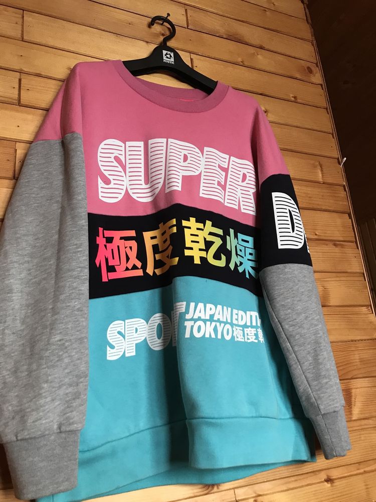 Свитшот SuperDry размер М как новая, не секонд