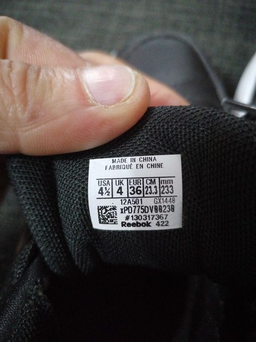 2 paresTênis Reebok e adidas de senhora