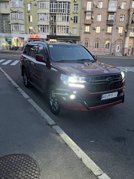 Toyota Land Cruiser 200