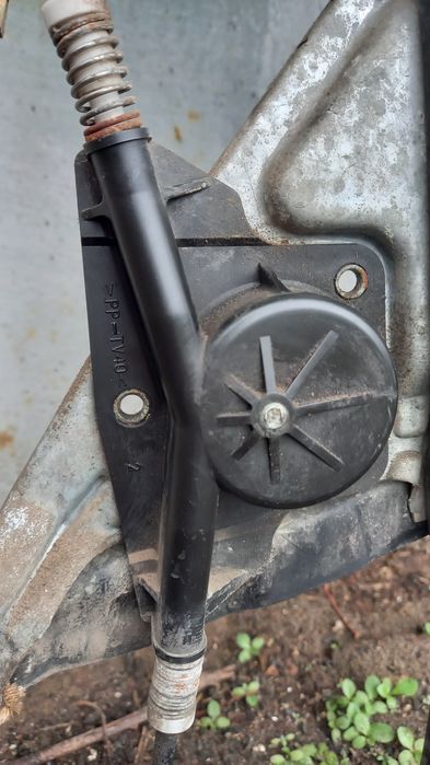 Audi 100 с4 двері передні праві