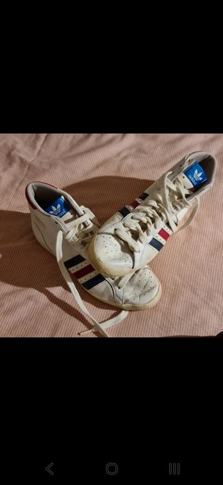 Sapatinhas Adidas numero 43