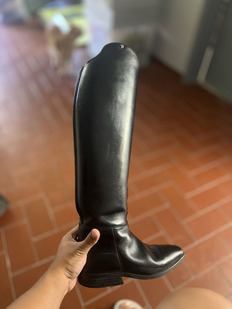 BOTAS DE EQUITAÇÃO EM PELE