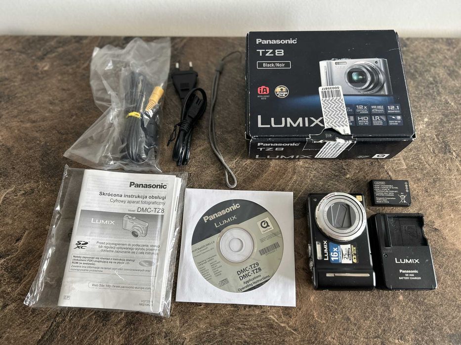 Panasonic Lumix DMC-TZ8 Black/Noir –  pełny zestaw