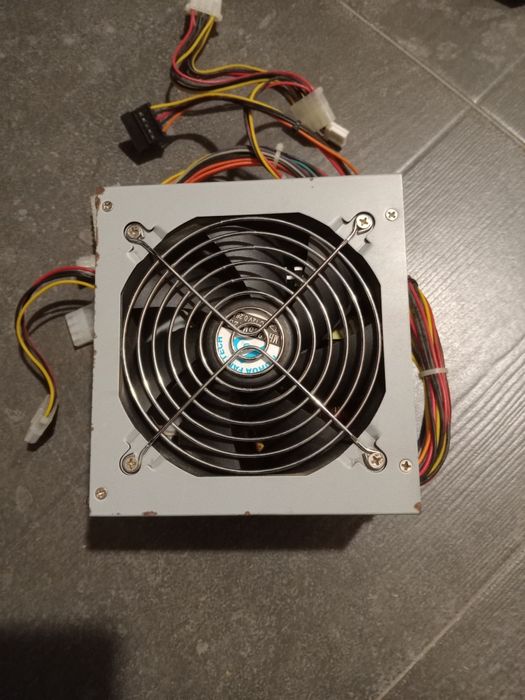 Fonte de alimentação halfmman