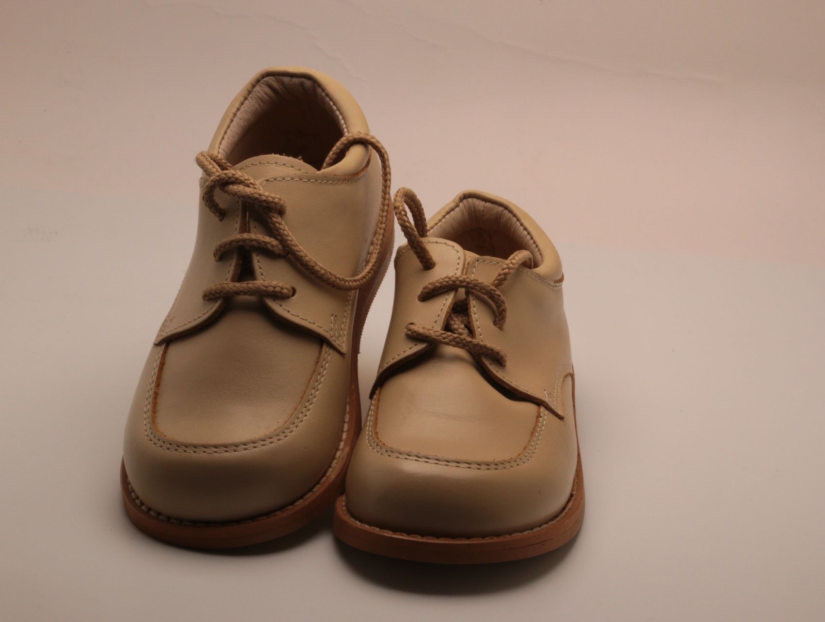 Sapatos de cerimónia em pele