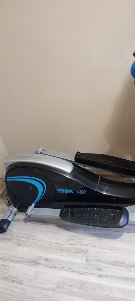 Orbitrek york fitness x202