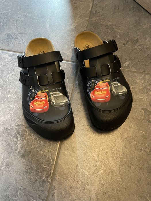 Sandałki Birkenstock czarny profilowany rozm.33