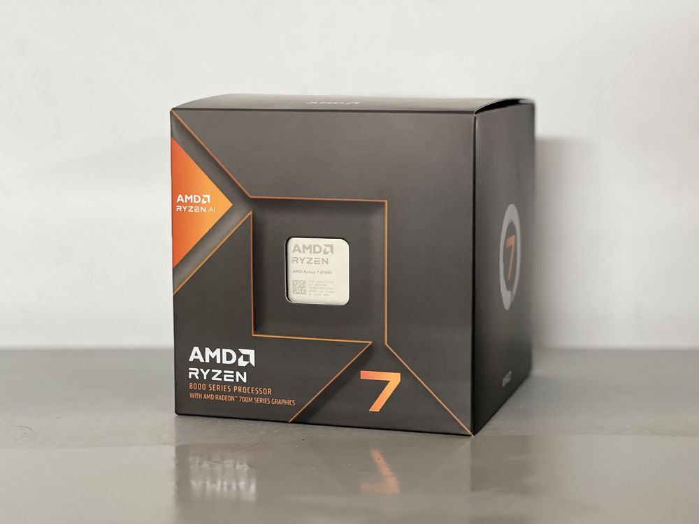 Процесор AMD Ryzen 7 8700G (100-100001236BOX)