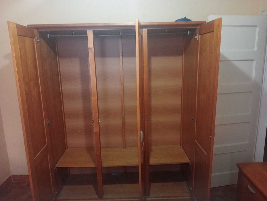 Mobilia de Quarto Excelente estado e barata