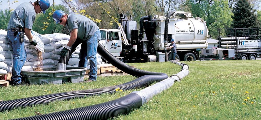 Заказ асенізатора відкачка зливних ям туалетів