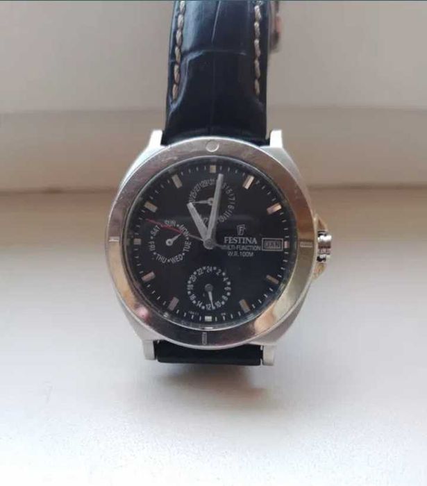 Продам часы "Festina" хронограф, унисекс.