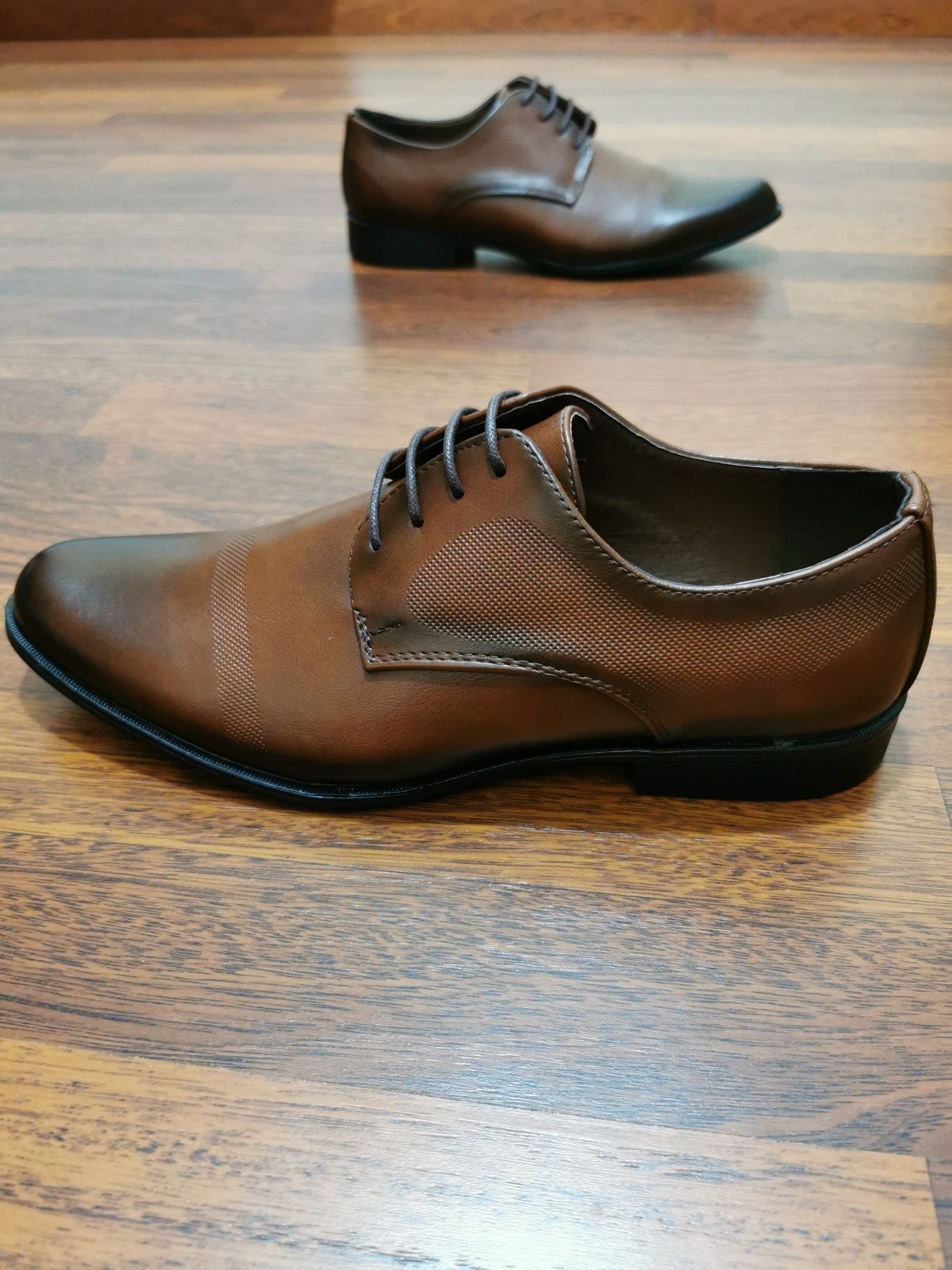 Eleganckie Wizytowe Buty Męskie Badoxx Br