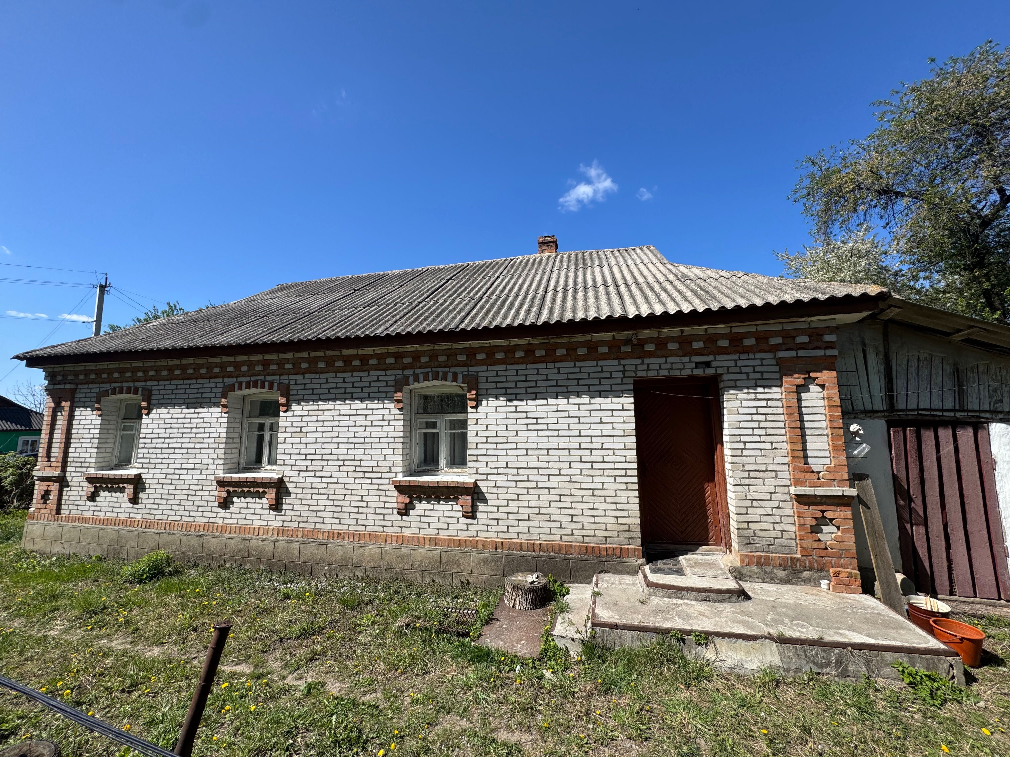 Продаж будинку с. Іванів - 30 сот!
