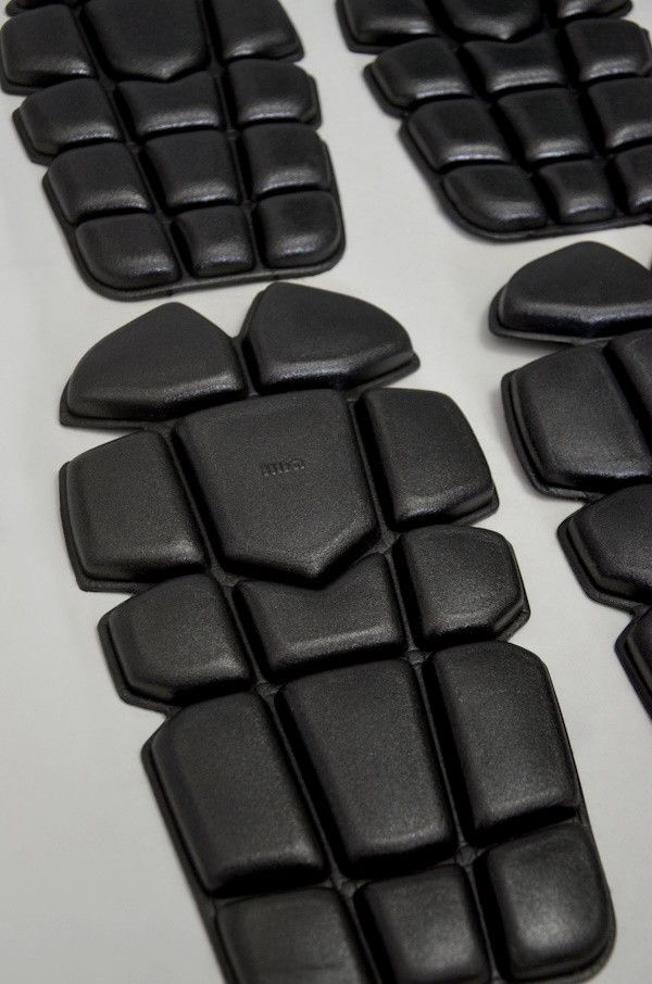 ochraniacze wojskowe nakolanniki wkłady do munduru wafle czekoladki