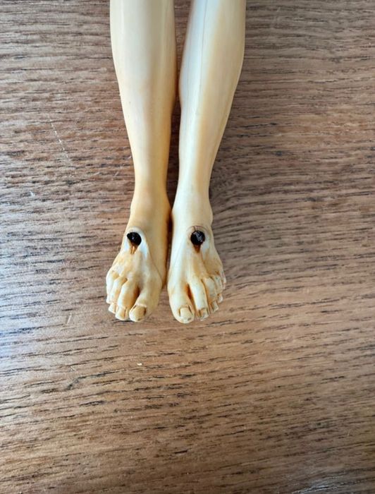 Preciosa escultura Cristo crucificado