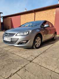 Opel astra j cosmo  125km