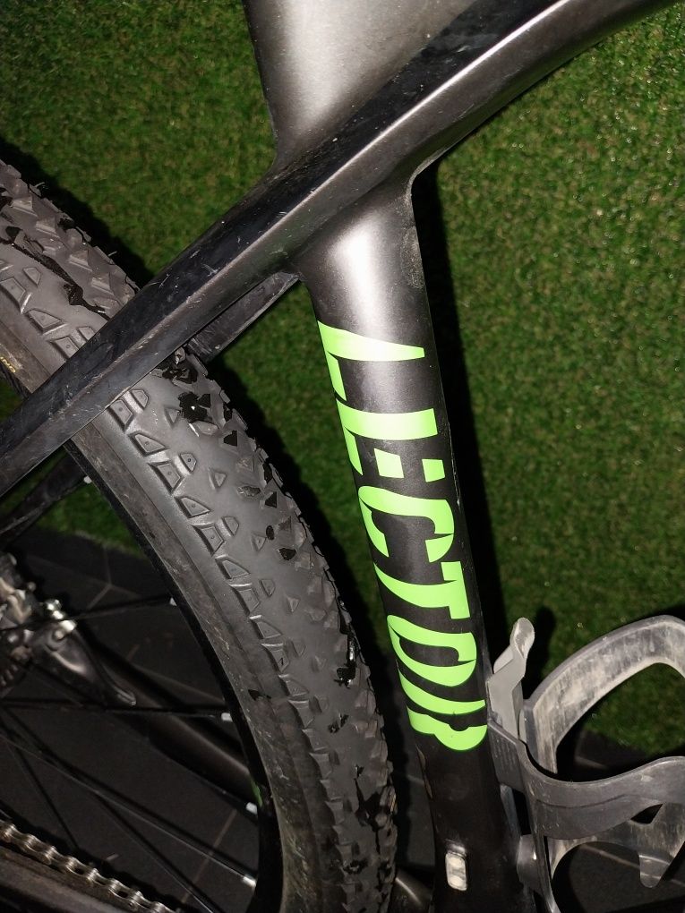 Bicicleta BTT Lector 6 XL full XT carbono